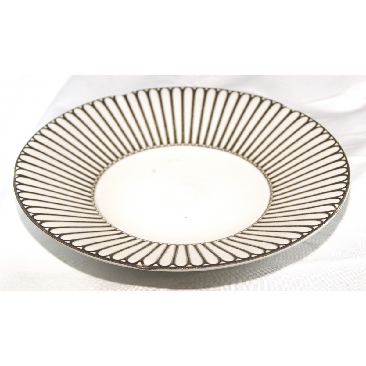 Plato KUSAI WHITE 7.0 Hondo