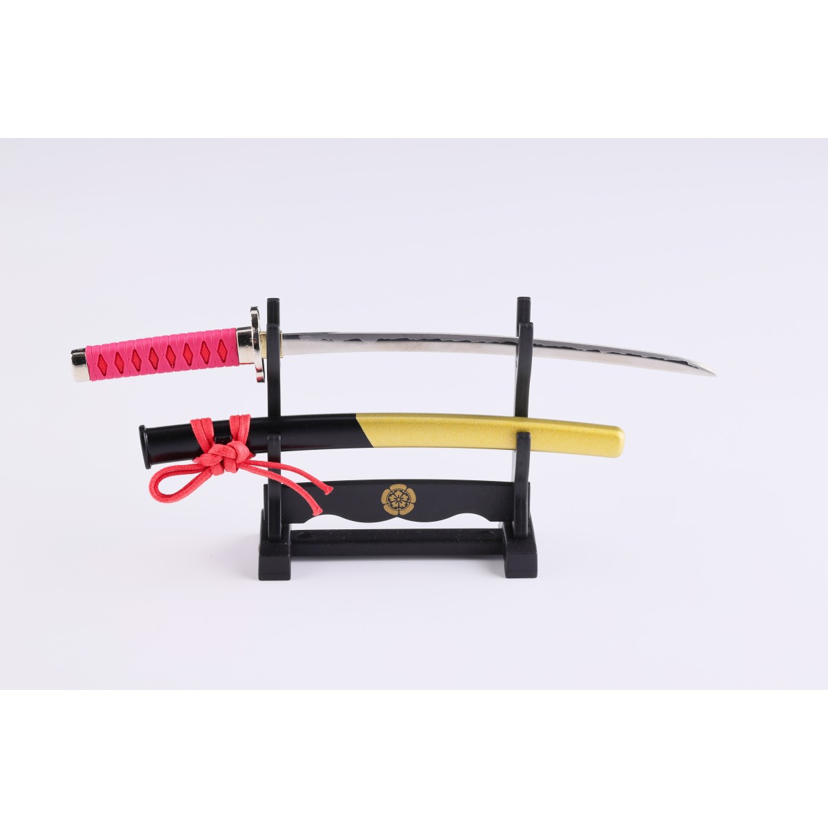Cortapapeles modelo ODA-NOBUNAGA